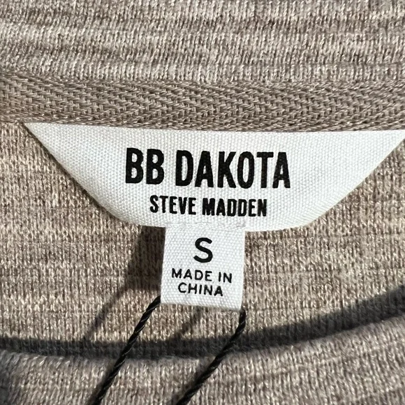BB DAKOTA
STEVE MADDEN SMALL - Picture 3 of 4